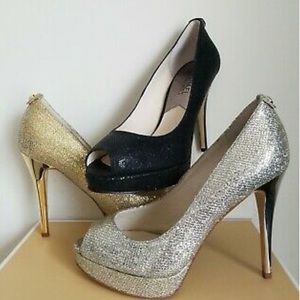 SOLD❣️MICHAEL KORS Pump Women's Silver Glitter toe shoes